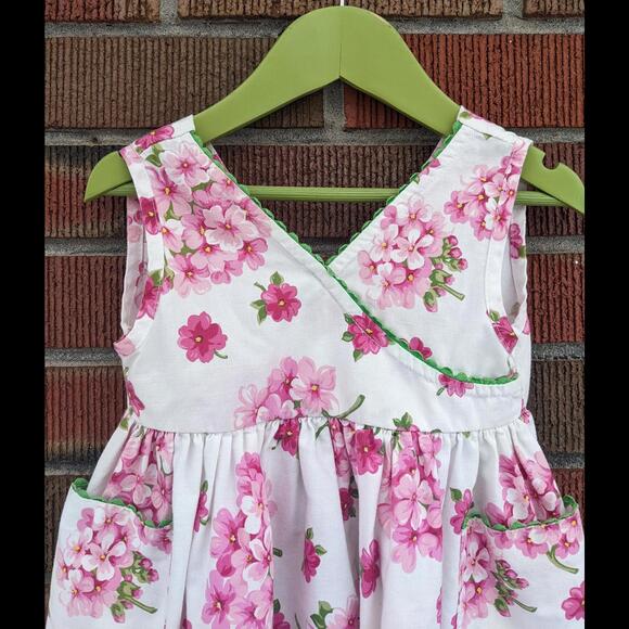 2T Vintage Toddler Dress, White with Pink Flowers, Pockets, 1980-90s - Picture 3 of 7